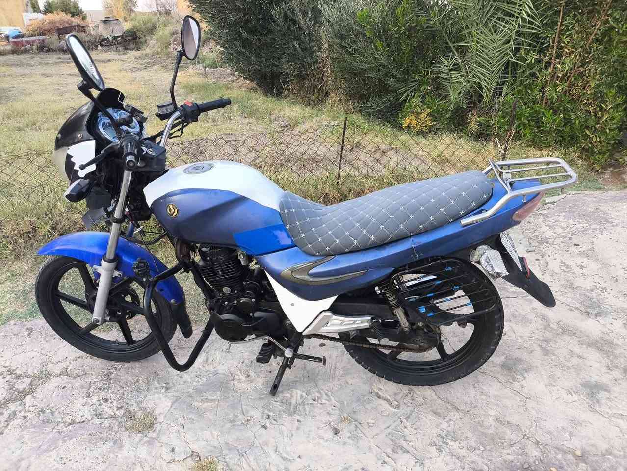 سايم للبيع موديل 2012 مسجل كامل لوحات ثنين بيه نكليزي تحويل مباشر سعره مليون و100 بيه مجال درا جه نضيفه كله شقاله مابيه اي نقص ***********  تصال واتساب
