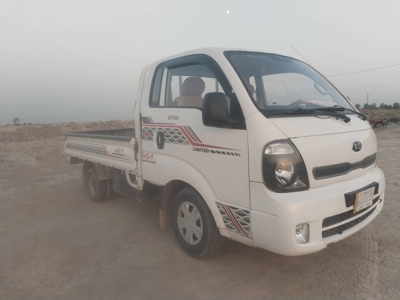 ٢٠١٥ رقم واسط تحويل مباشر مكينه كير مكفول بيها صبغ قليل سيارة جاهزه ترهم مراوس السعر ٩٠وبيه مجال قليل ***********
