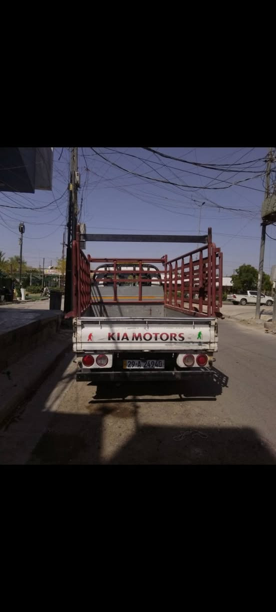 سياره حمل بينگو موديل ٢٠١٤ محرك ٢٧٠٠ رقم واسط سعرها ١١٠ نظيفة  مكان بغداد حي الجهاد   لا ضربة و لا صبغ و بيها مجال
تواصل وتساب ***********
