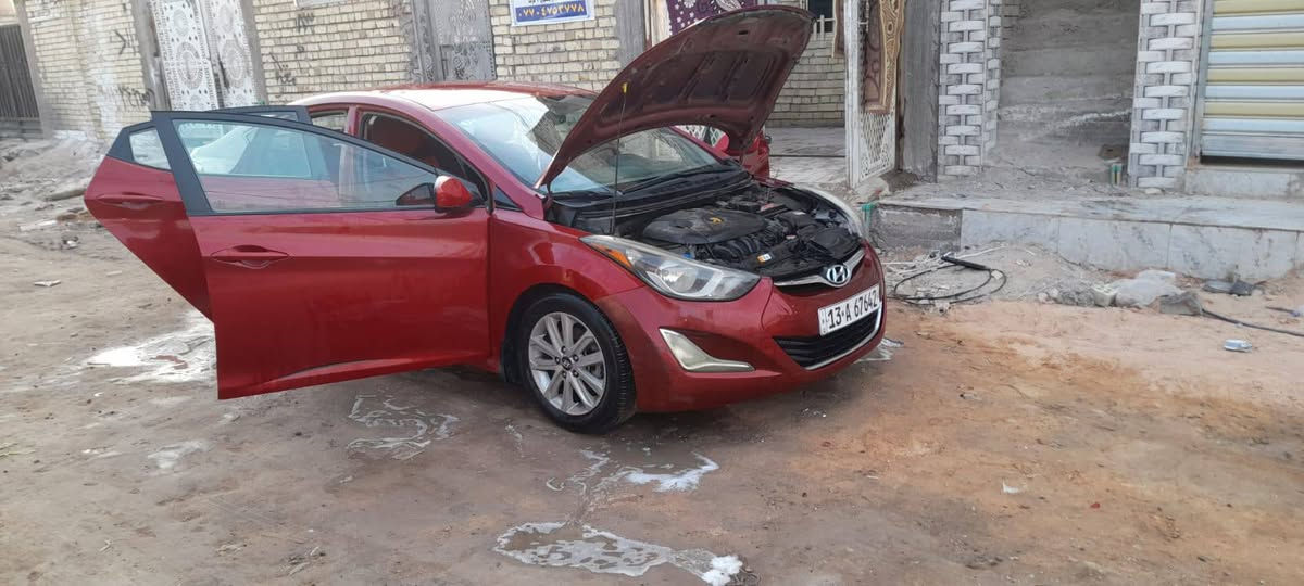 سلام عليكم النتره للبيع الفين و١٦ السياره جاهزه من كلشي وارد امريكي مكينه الف ٨٠٠ مكينه كير مكفولات بيه ضربه باب السايق السياره محولبه للبيع اومراوس حسب القناعه السياره باسمي *********** سيد علي

نص مكتوب في الصور:
- ***********