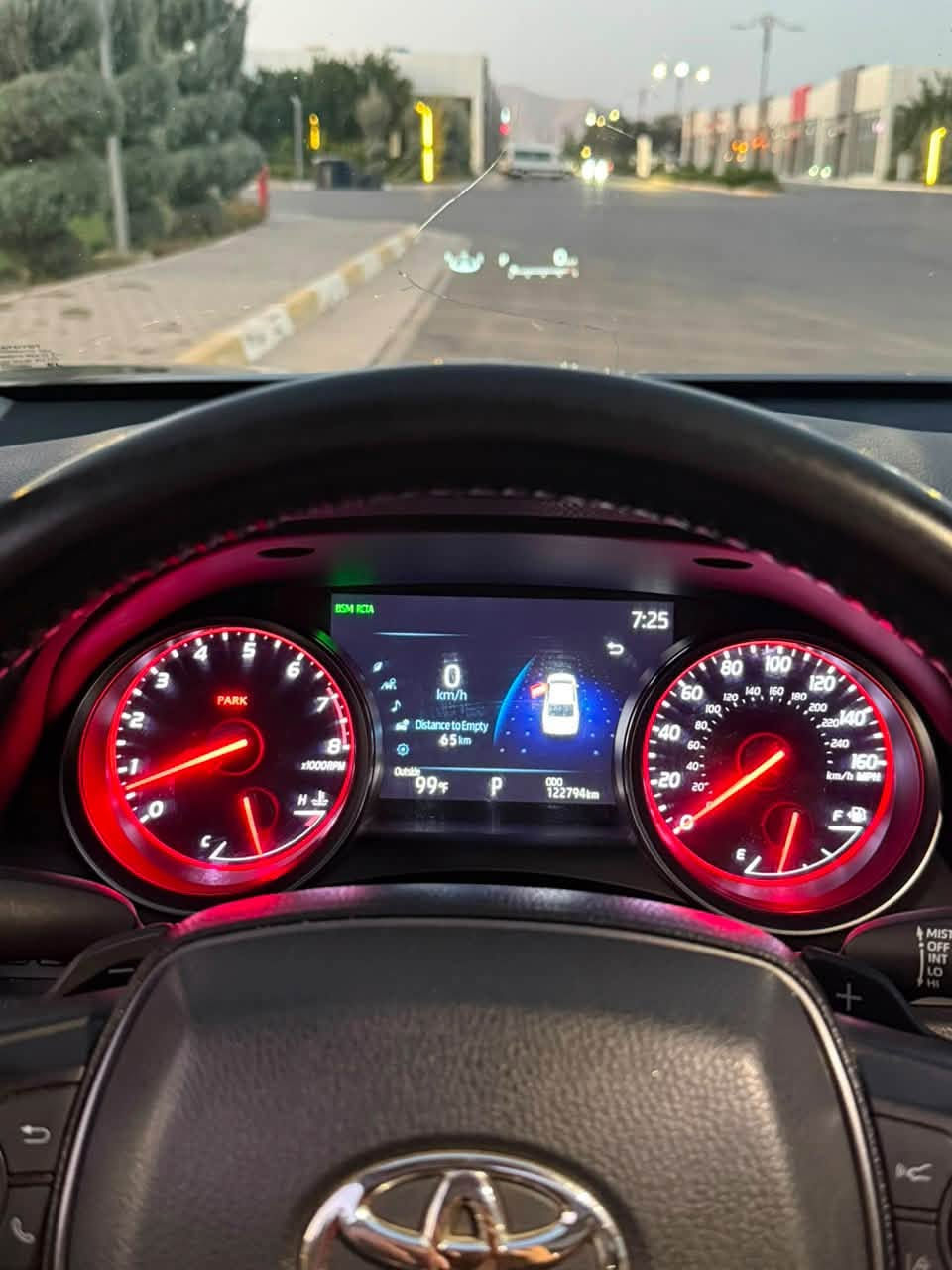 TOYOTA CAMRY XSE V6
سەیارەکە بی بۆیاخ بێ سارد بێ کرانەوە 
مواسەفاتی فول فولە 
•شەش بستۆنە 
•پانۆراما
•بەسمە 
•داتاشۆ 
•شاشە گەورەو شاشە  و سەماعە JBL 
•سێ مۆدی لێخورین (eco , normal, sport)
•تراکشن کۆنترۆڵ
•برێک کارەبای ، HOLD
•کوشن سارد و گەرم 
•کوشنی سەکن و سایەق کارەبای 
•سوکان هیتەر 
•حاسە و رادار پێش و دواوە ، پێنج کامێرە و 360  دەرەجە 
•وایەر لیس چارچ 
•ناو گێچ دیجیتاڵ 
.سوکان ڤۆلیۆم
•لایت لید و عەدەسە و زینۆن ، بلاجکتۆر 
•بەگ لایت لید 
•تەبریت مەرکەزی 
•ناو سوور بیلادی 
•تحدید سورعە 
•گێر ئۆتۆماتیک و عادی 
•ئاوێنە رادار 

* گێر و مەکینەی نەکراوەتەوە بێ عەیبە بە شەرت 

* سەیارەکە هیچ مەسرەفێکی نیە چوار تایەی تازەی لەسەرە
هیچ تەقەو رەقەی نیە ، رۆن و فلتەر هەموی تازە گۆراوە 

* سەنەوی رەقەم هەزەی تازەیە 
* سعر :۲۳۹ گەلاو مەجال 
ژ.م: ***********
ناونیشان: سلیمانی
