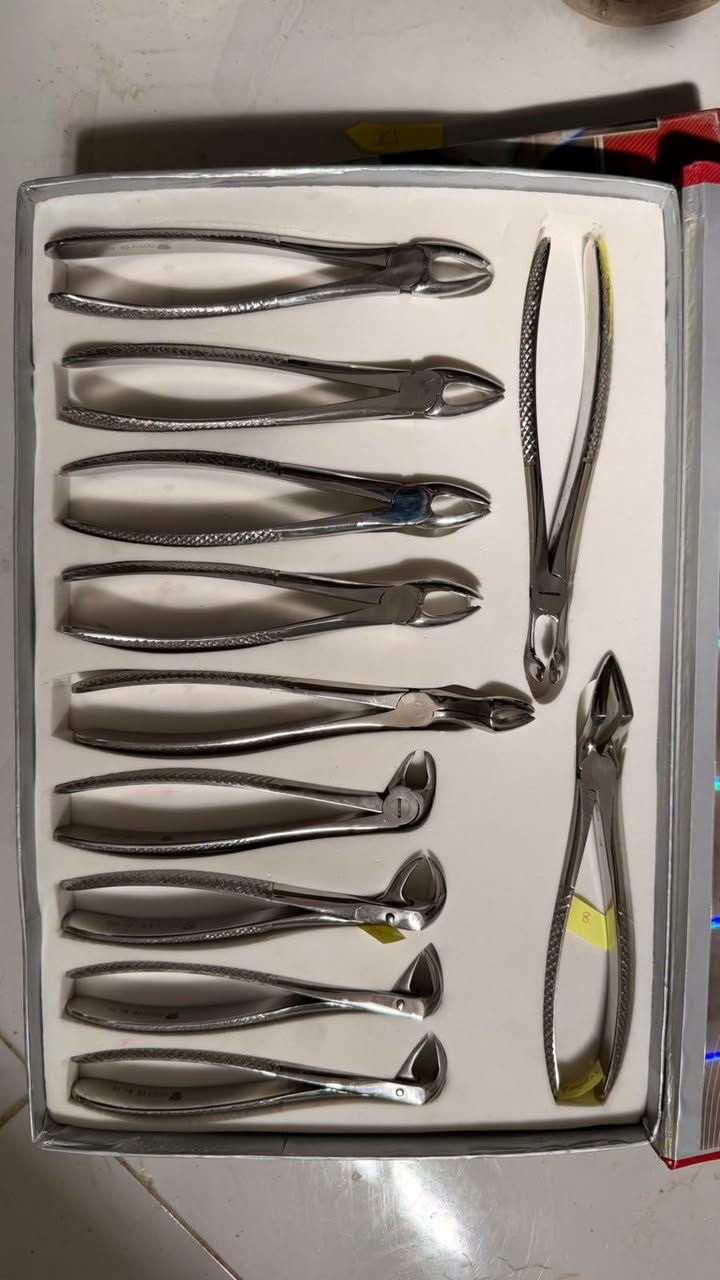⭕ عاجل 
عيادة أسنان 😍 
📍 الانبار - الخالدية
من شركه البصمه🫆 
لتجاره الاجهزه 
والمجمعات الطبيه 🌏 
💸٧ مليون و ٧٥٠💸 
جير أسنان TAOS 700
شاشة وكاميرا
كومبريسر ٥٠ لتر
سكيلر
تورباين دايموند
هاندبيس لنگشن
جهاز تبييض
بورتبل سكر
اوتوكليف كلاس بي ديجيتال
جهاز تقطير
بورتبل اكس راي
سنسر ايتتيث ١.٣
لايت كيور 
اندوموتور
املگميتر
ترولي كبير
ترولي اوتوكليف
سنك صغير
ثلاجة صغيرة
ميز مكتبي عدد ٢
كرسي مكتب
كراسي انتظار عدد ٢
تخم كراسي ٧ مقاعد
طبلات عدد ٣
كت فورسيبس
كت ربر دام 
كت الفيتر
متل مرور ٦
متل بروب ٧
متل تويزر ٦
شيد گايد ڤيتا
سبلت ١ طن
باوچ

***********
