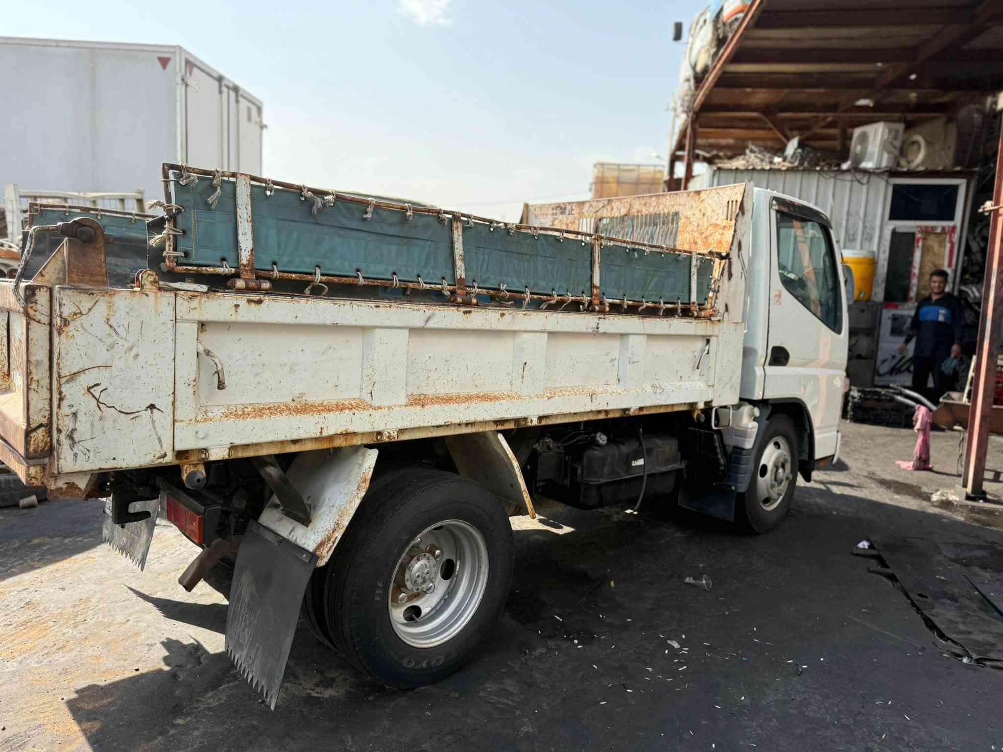 كنتر دخول جديد 🚨مديل ٢٠٠٧ منزل مديل ***********
محرك 4c50تخم تاير جوبلس شاصي جديد ***********
مكفول من كلشي بدي مال فحل سبرنك فوك ***********
ترهم مراوس بكلاب عااادي البصره صناعه حمدان ***********
