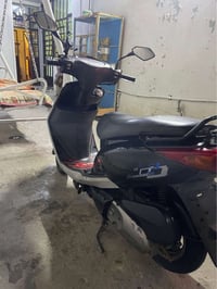 بريز لايت عالي نوزل كفاله عامه من كل شي بيهه بس كسر زغير ممبين باللحيه...