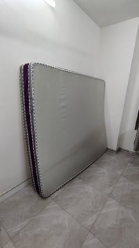دوشك للبيع سبرنك يحتوي على تبريد داخلي   نظافة ١٠٠٪؜   السعر ١٥٠ ألف  ...