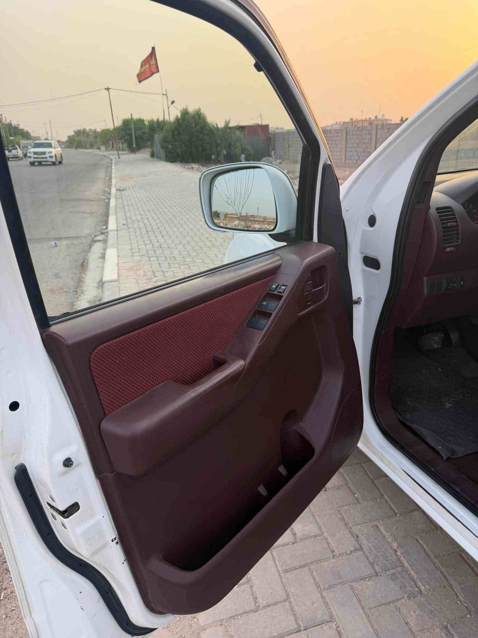 نيفارا ٢٠١٢ • رقم بصره • اوتوماتيك