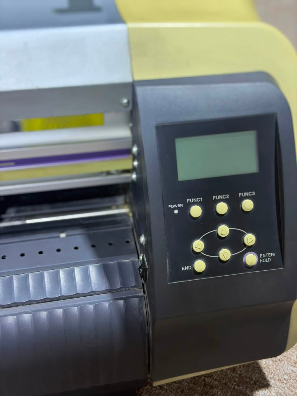 كتر بلوتر للبيع ماركة ميماكي (Mimaki) اليابانية الشهيرة - قياس 60 سم بحالة ممتازة وجاهز للعمل الفوري
السعر 750 الف مجال بسيط 
المكان النجف الأشرف 
***********
