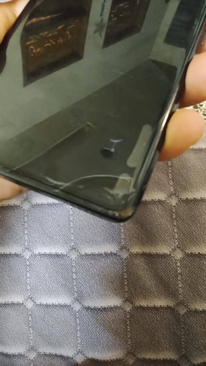 السلام علیکم موبایل للبيع
بعده جدید بس بس کسر بشاشه HONOR X9 ممثر علی شاشه ابد عارضه ب375 
*********** وتساب
