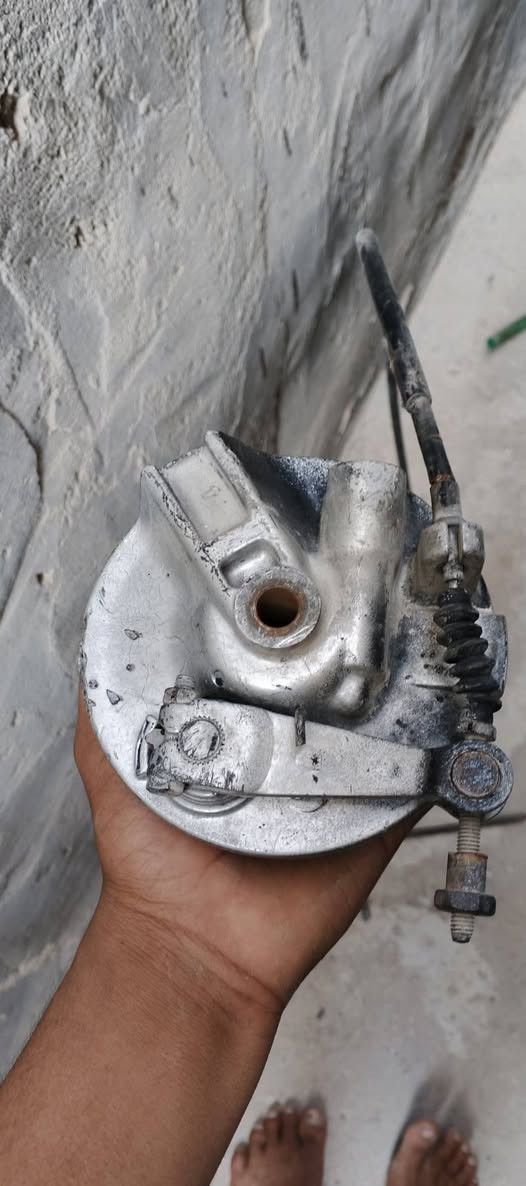 السلام عليكم غراض فراشه للبيع، محرك ما مفتوح، الاستفسار ***********،المكان بابل كفل
