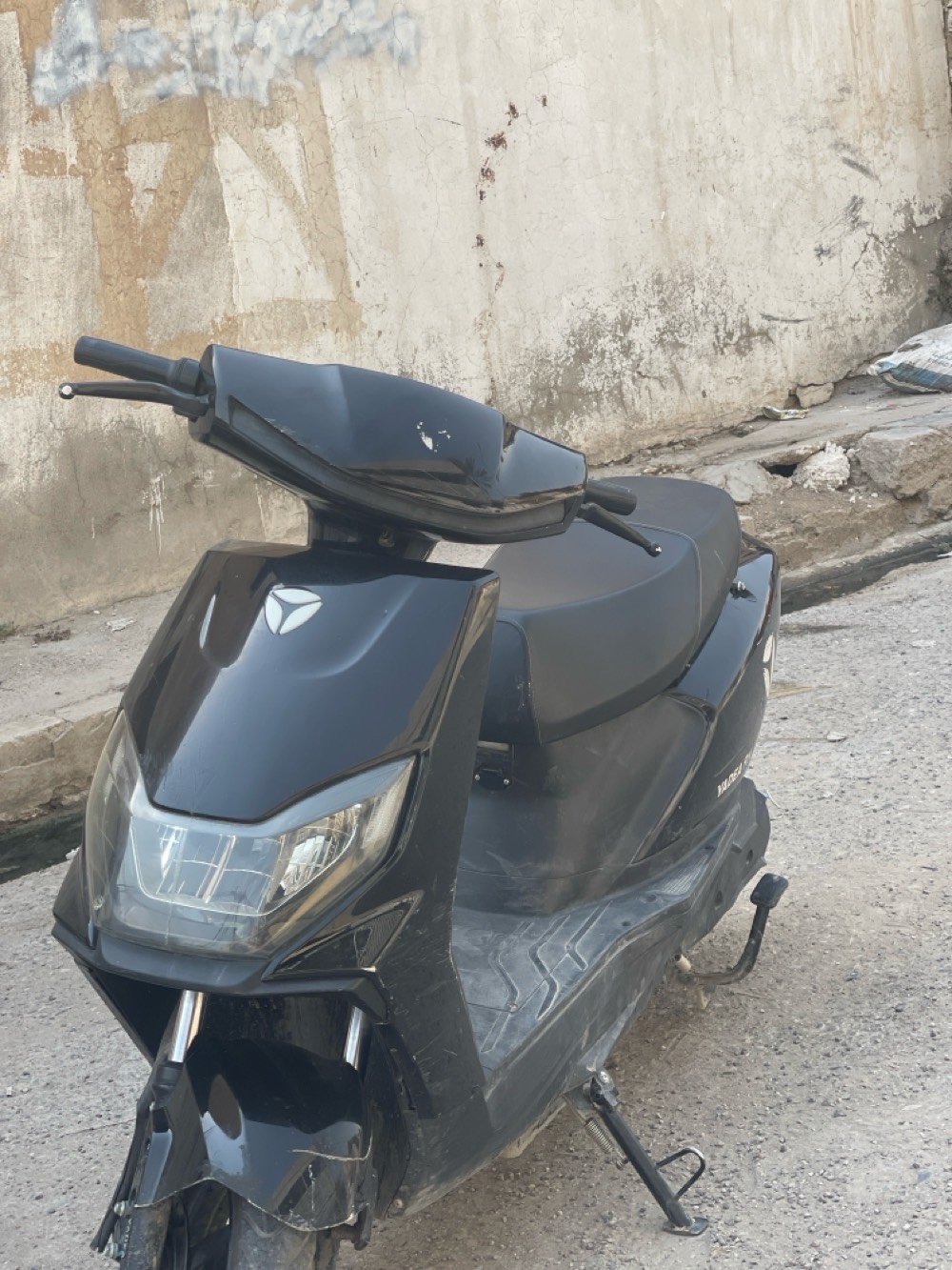 دراجة للبيع بطاريات جديدة