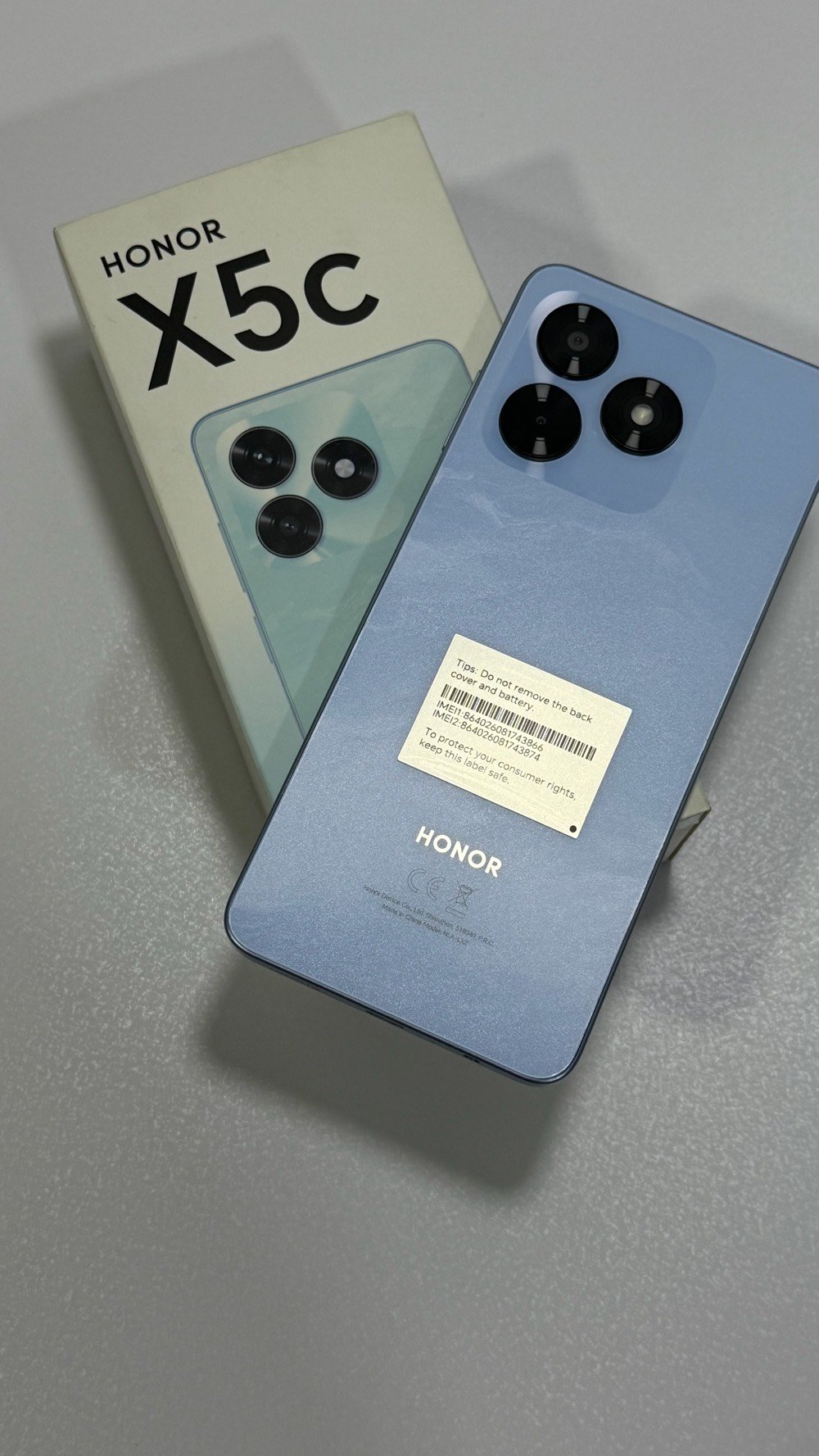 Honor x5c 
جهاز اقتصادي بمواصفات ممتازه جداً
السعر ؛ 115 الف دينار
ملاحظه / الجهاز مفتوح لغرض تصوير اعلان
بغداد - جانب الكرخ
للتواصل ***********