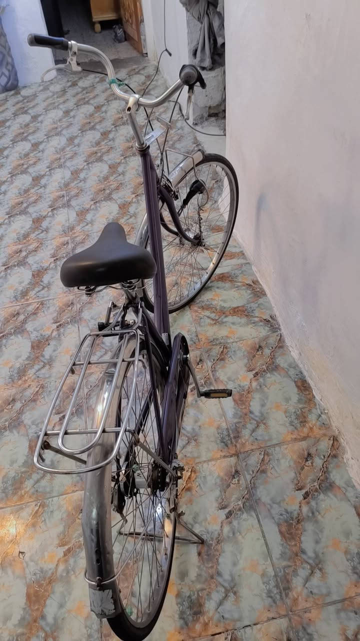 دالسلام عليكم للبيع بايسكل بناتي ياباني باله جديد جديد بمعنى الكلمه شخط مابي ميتوصف جدادته حجم 27 كير 6نمر بطيخه خلفيه اماميه كبيره ام الحساس كلوب حساس بريكات كامله تايرات جدد بايسكل كامل مكمل جاملغات بلاديه كاملات كلشي ممبدل بي جديد السعر 90وبي مجال مكاني حي العامل للاستفسار ***********
