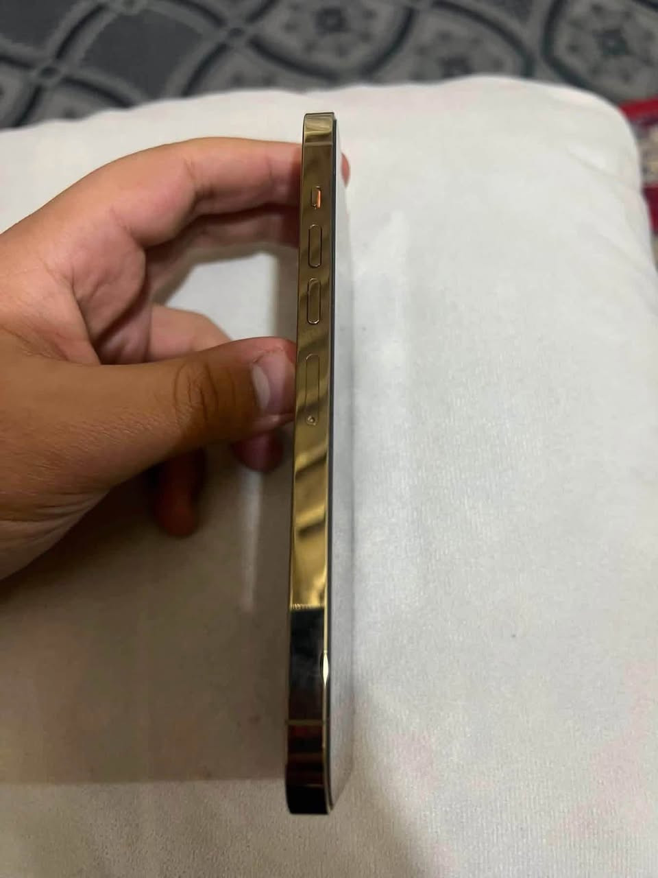 ايفون 13 برو ماكس
ذاكره256
بطاريه79 بلاد جهاز مامفتوح ابد 
عنوان شاميه***********
