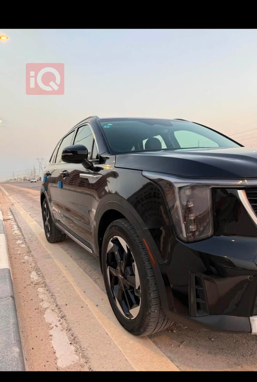 كيا سورنتو 2025 PHEV
السيارة نظيفة وضررها خفيف سنوية اصدار جديد باسمي 2025 
رقمها بصرة 
السيارة نظام ملكي ست مقاعد تمشيك على الكهرباء فقط 50 km 
كهرباء وبنازين تمشي 800 km السيارة حلوة ومواصفاتها تخبل تدفئة مقاعد كار بلي مقعد السايق كهربائي انظمة تحكم انظمة قيادة للاستفسار التواصل وتساب فقط على الرقم 
***********
