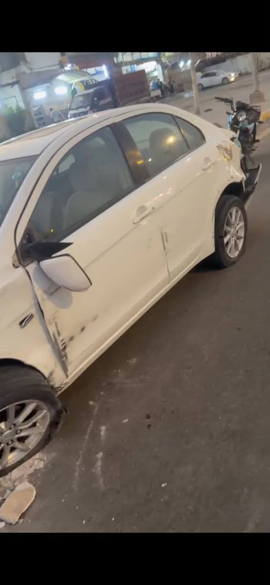 السلام عليكم للبيع فقط كما موضح السياره صار بيه حادث ابيع هل موجود شغاله 
مسيبوشي لانسر 
موديل 2016
رقم بغداد مشروع وطني بسمنه تحويل مباشر سنويه لل2029
فول من عدا البصمه 
مكان السياره الديوانيه 
السعر ب57وبيه مجال الشراي يتصل 
الرقم ***********
