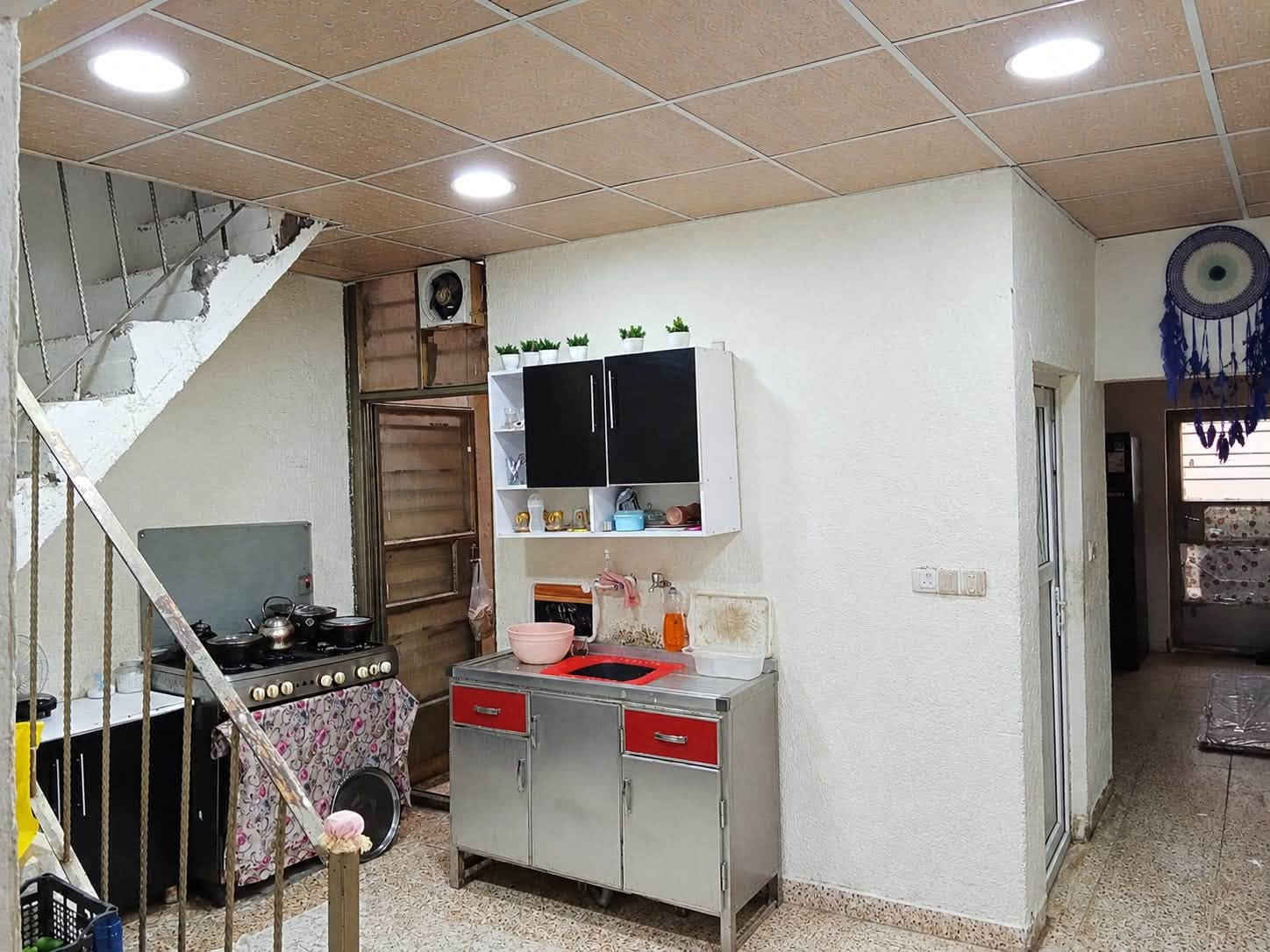حي جهاد خلف شارع ٦٠ • ٩٠م • غرفتين