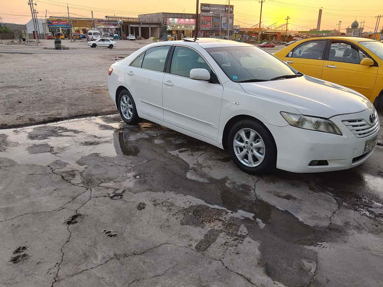 السلام عليكم مكلف بالنشر
كامري 2007 خليجي السياره جديده وجاهزه بيها ٣ قطع صبغ بدون دواخل فول مواصفات فتحه شاشه تبريد قطعتين مكينه كير حداديه خلفي امامي كله جديد رقم بغداد السعر النهائي 88 مكلف بالنشر اتصل بصاحب السياره مامتواجد ع الفيس ***********
