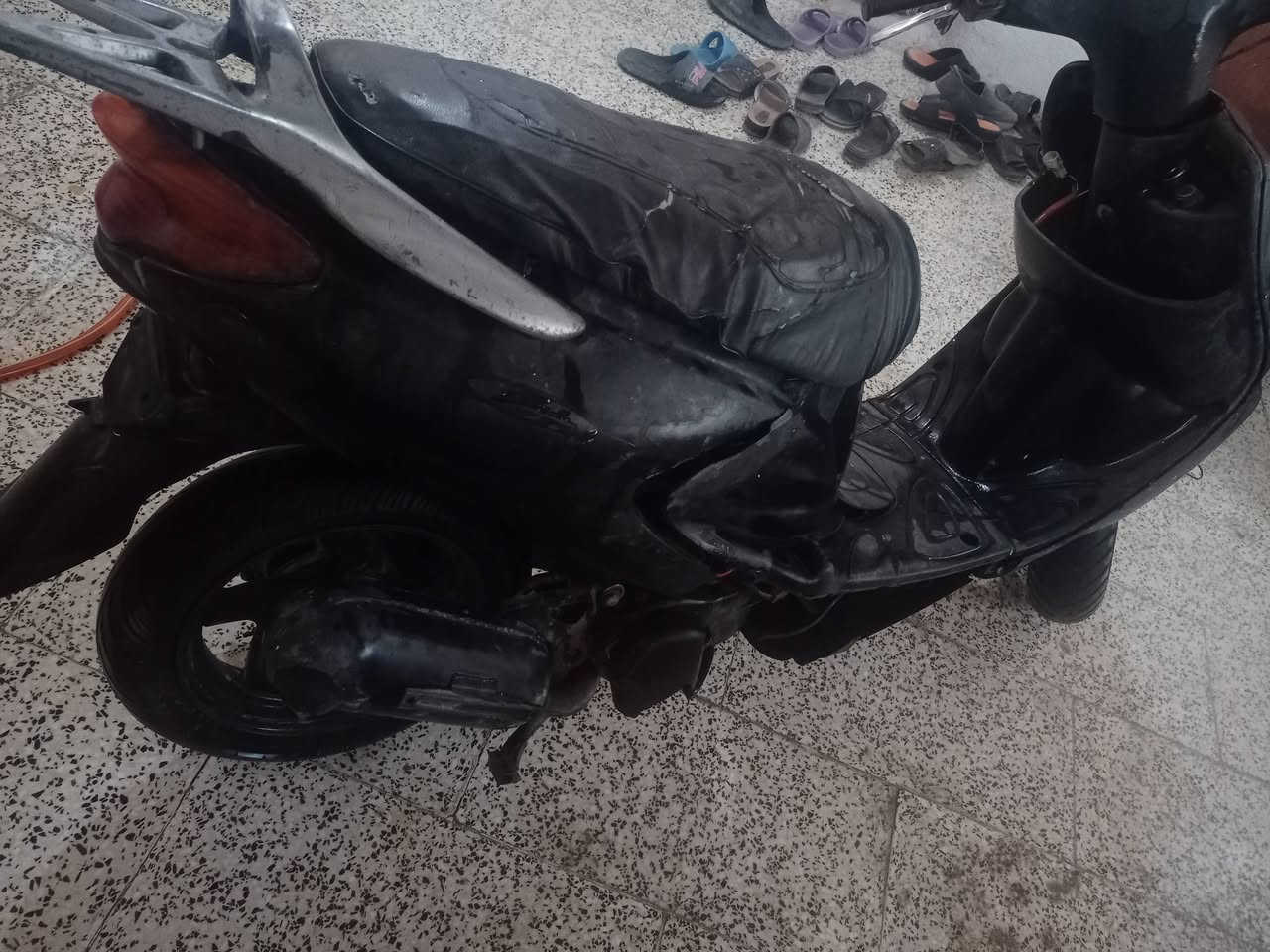 دراجه للبيع  اكزز شغاله غسلته طفت ضلت ماتوصل ناريه ابيع كوم حديد 185 شغاله سلف هندر بس طفت شراي اتصل *********** ناصريه سوق الشيوخ
