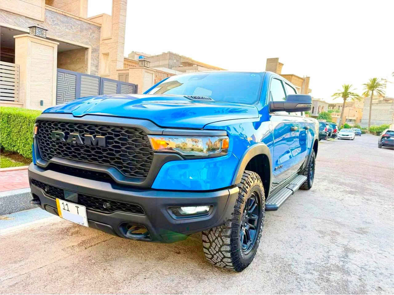 السلام عليكم
رام ريبل 2025 

ممشى 15000 ميل ، رقم بغداد باسمي ،  صبغ حافة البنيد بسبب الشحن فقط ، بدون ايرباك السيارة بحالة الوكالة ، وياها تخمين تاير جبلي مال شركة وناعم اني مشتري جديد 

السعر 43500$
للاستفسار : ***********
