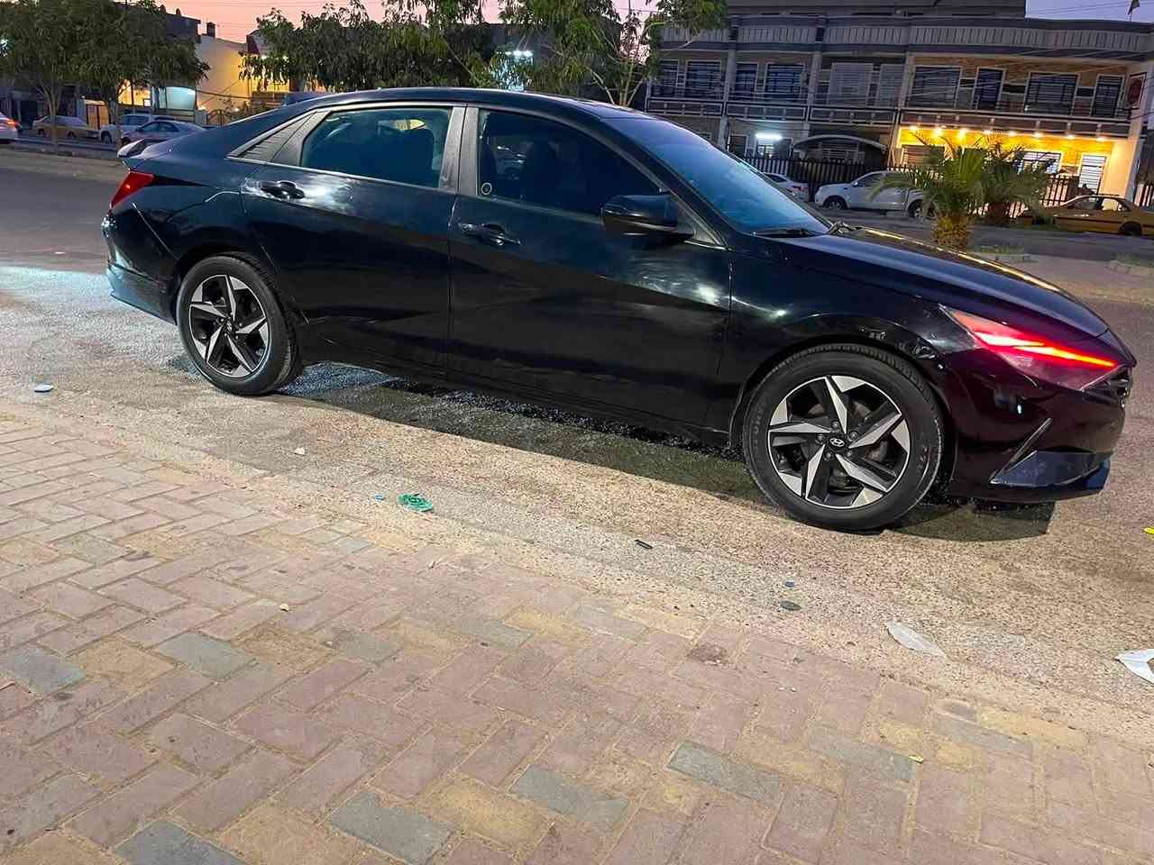 النترا امريكي موديل 2022
حادثها جاملغ وبنيد بدون دواخل 
🔴 شاشة جبيره كار بلي 
🔴 كيجات سبورت 
🔺رادار 
🔺كاميرا أمامي تحديد مسار
🔺 اوتو ستوب 
🔺 حساس خلفي 
🔺كاميرا خلفي دوار 
🔺 تحكم ستيرن فول 
🔺 5 ويل كب 
🔺 شباك كروم اصلي 
🔺 حواجب led احمر 
🔺 عدسات زد سكاي 
🔺 3 وضعيات قياده 
🔺 تبريد تدفئة بلاد شركة 
🔺 تخم تاير و باتري جديد 
🔺 عليها أدامة كامله و نانو سيراميك 
🔺 مكينه 2.0 دوش 
🔺 رقم اربيل بأسمي شرط تحويل 
السعر 120$ وبيها مجال 
مكاني بغداد حي الجهاد 
***********
