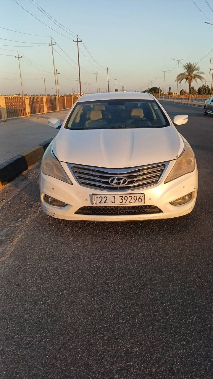 السلام عليكم ازيرا 2015 بيها قطعتين صبغ بدون دواخل شرط محرك مفتوح كازكيت وبيها اثر حالوب السعر 110 وبيها مجال العنوان موصل ناحيه ربيعه رقم الهاتف ***********
***********

