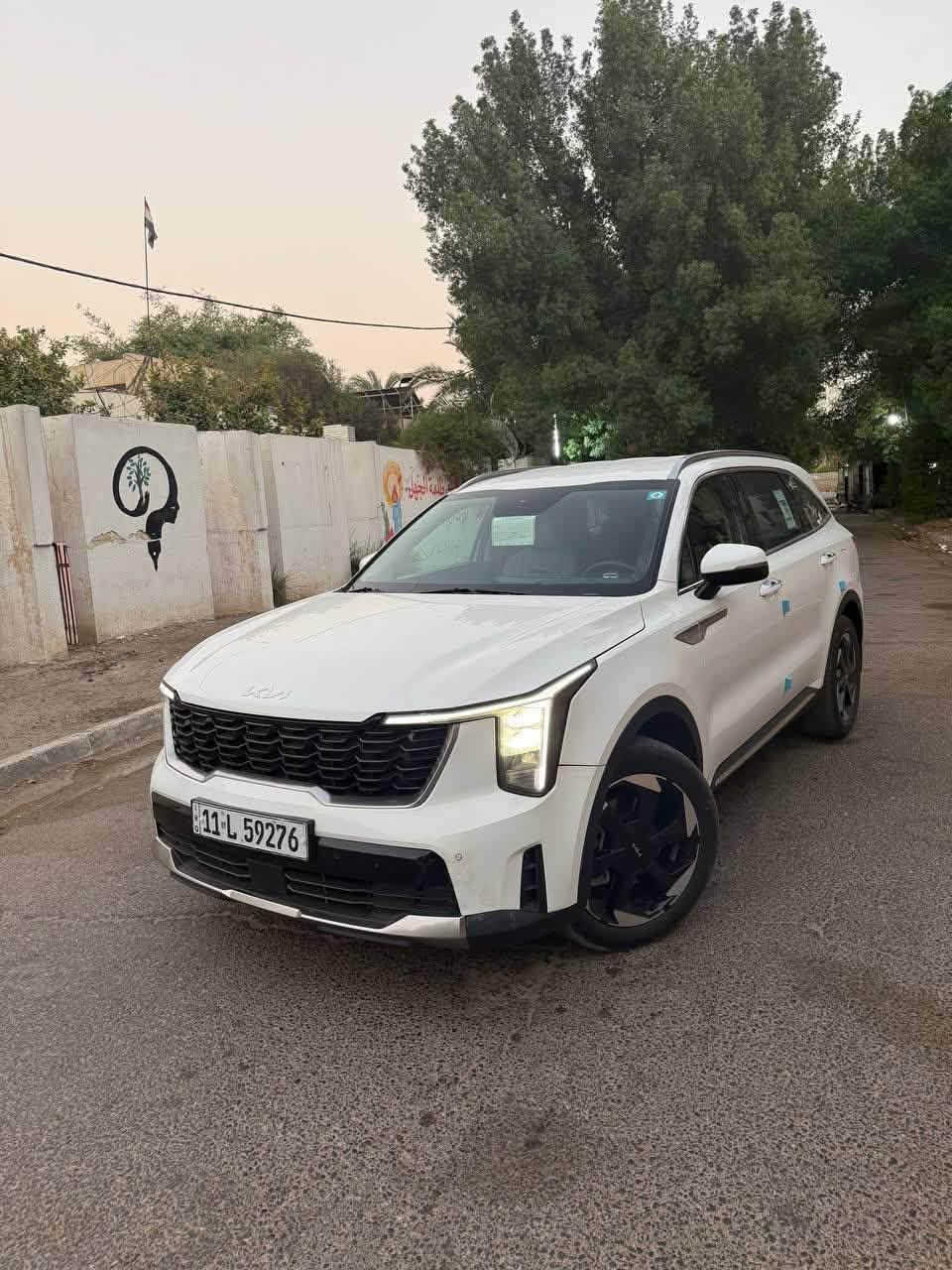 السلام عليكم
على بركة الله.....

سورينتو 2024 خليجي
محرك /3،5 
ماشية 62000/كم 
قمارة حديد
ويل 19
حساس امامي خلفي 
مري شفط+اشارة
كاميرا خلفية دوارة
صندوق كهرباء وريمونت
بصمة أبواب وبصمة تشغيل
تشغيل عن بعد
انارة لد امامية وخلفية
داتا شو
گير ماوس 
4/وضعيات للقيادة
نزول منحدرات
هاند بريك دكمة
كراسي كهرباء
شاشة متصلة
انارة داخلية
7 راكب
السعر /288$
بغداد   /***********
