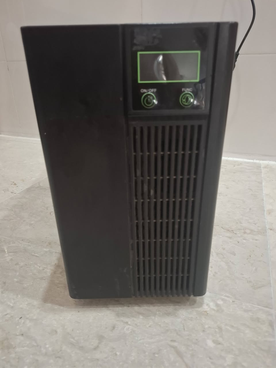 السلام عليكم ups نوع SKG
حجم 2kv  اونلاين نوع SKG للبيع بي عطل يمكن بالشحن غير شي ابيعه عاطل السعر 85وهذا رقمي  ***********
