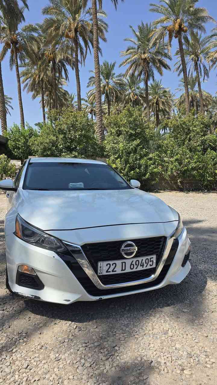 السلام عليكم للبيع نيسان التيما 2019  مواصفات S وارد امريكي  قطعتين جاملغ وبنيد رقم اربيل دولي الجديد 5سنين كبل مسوي جديد السياره مكينه كير كله بشرط بصمه تشغيل وتشغيل عن  بعد بصمه أبواب السونار موجود مرفق ويه الصور  مكان السياره ديالى المقداديه السعر 130 وبيها مجال الاستفسار ***********
