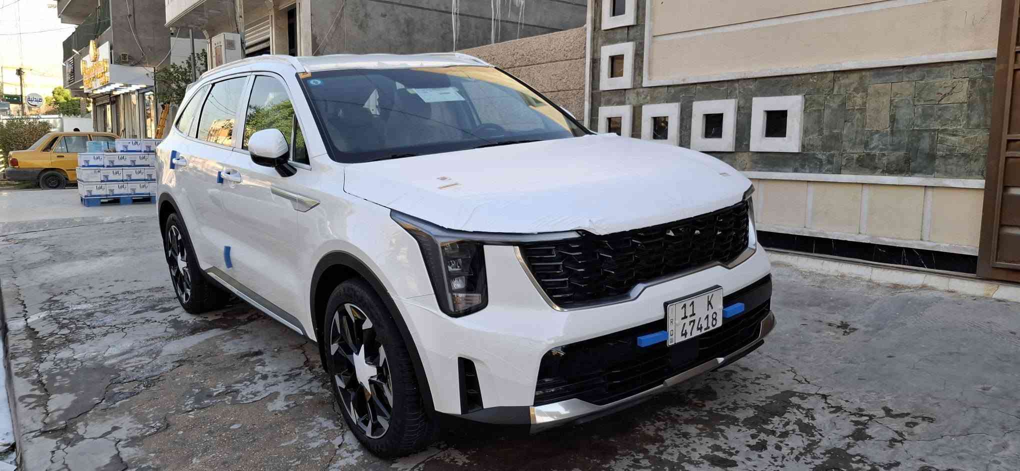 السلام عليكم سورنتو موديل 2025 خليجي زيرو زيرو زيرو فول واحد على واحد عدا البنراما 5 كامرات تتقدم وترجع بل بصمه سايد بريك بصمه كشنات كهرباء صندوق كهرباء 12 حساس امامي خلفي رادار امامي خلفي شفتات ستيرن توقف ذاتي داتو شوا ويل 20 6 سلندر 7 راكب 3 قطع تبريد تشغيل عن بعد اريل نفكيشن شاحن واير ليس امرايات شفط مكفوله كفاله عامه عدا بارد بسيط يم قبق البانزين وباقي السياره كفاله فول الفول بعدها بلزكات الشركه السعر 309 وبيها مجال بغداد المشتل رقم الهاتف ***********

