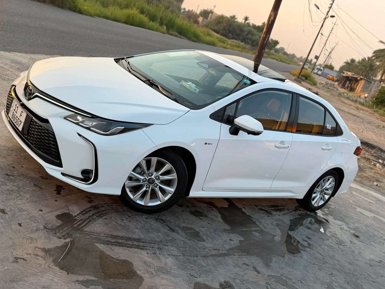 تويوتا كورلا الشكل الخليجي 2025 هايبرد تجميع الصين زيرو  ماشيه ٤٠٠٠زيرو ✅✅✅بغداد
المواصفات 💕💕💕😍 
مرقم بغداد
 4 كاميرات نظام التسجيل والخزن ٣٦٠ درجة  الرؤيه الشاملة 🔜🔜🔜🔜🔜🔜 
ملاحضة ٢/دبل لد شباكled    🔜🔜🔜🔜🔜🔜🔜🔜🔜 تسجيل كامرات 
أبرز المواصفات:       
✅ محرك 1800 هايبرد
✅ كرسي كهربائي + مقاعد جلد بلاديه 
✅ تشغيل بصمة + دخول ذكي
✅ تحكم كامل من الستيرن
✅ شاشة أندرويد تدعم Apple CarPlay
✅سبايدر خلفي بلادي
✅ دشبول ديجيتال
✅ تبريد قطعتين (أمامي وخلفي)
✅ كاميرا خلفية
✅ منافذ USB أمامي وخلفي
✅ ويل كاب قياس 16 إنش
✅ لايت أمامي زينون + كشافات أمامية
✅ فتحة سقف (سلايد روف)
✅ رادار أمامي + تحديد مسار
✅ مثبت سرعة + 3 أنظمة قيادة
✅ هاند بريك بصمة + نظام EVE Mode
✅ إشارات على المرايا الجانبية
لاستفسار يرجى الاتصال على
***********
مكان بغداد
