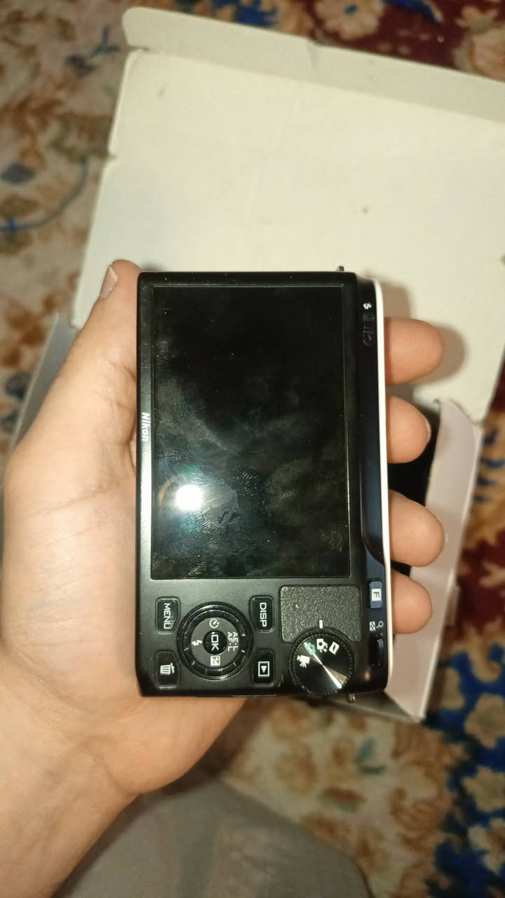 للبيع نظيفه جدا اعتقد المشكله بالعدسه+ الشتر قليل
الواتس اب   ***********
