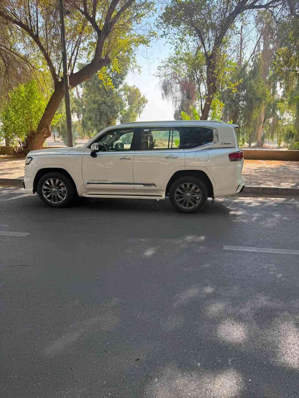 لاندكروز 2022 VX  sas
ساز ضمان ماشيه50 الف حقيقي 

عداد دجتال 

كشنات خزن ميموري

صندوك كهرباء 

سستم سمعات GBL

رادار امامي

كامره خلفي 

لايت لد متحركه 

3 شاشات 

شاشا جبيره

تشغيل عن بعد 

كشنات تدفئه تبريد 

جميع كشنات كهرباء امامي وخلفي

محرك 3500تون توربو 

السعر 635 

السياره بيهه مكاناين pdr 

باقي موصفات VX معروفه 

مكان السياره بغداد

رقم بغداد بسمي 

***********

***********
