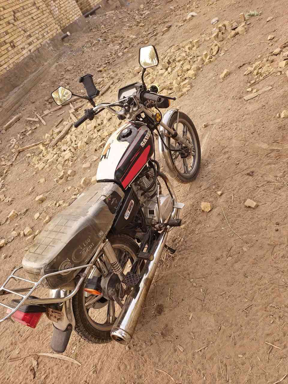 دراجة للبيع كهربائيه كامل مابي كل نقص *********** مكان بابل
