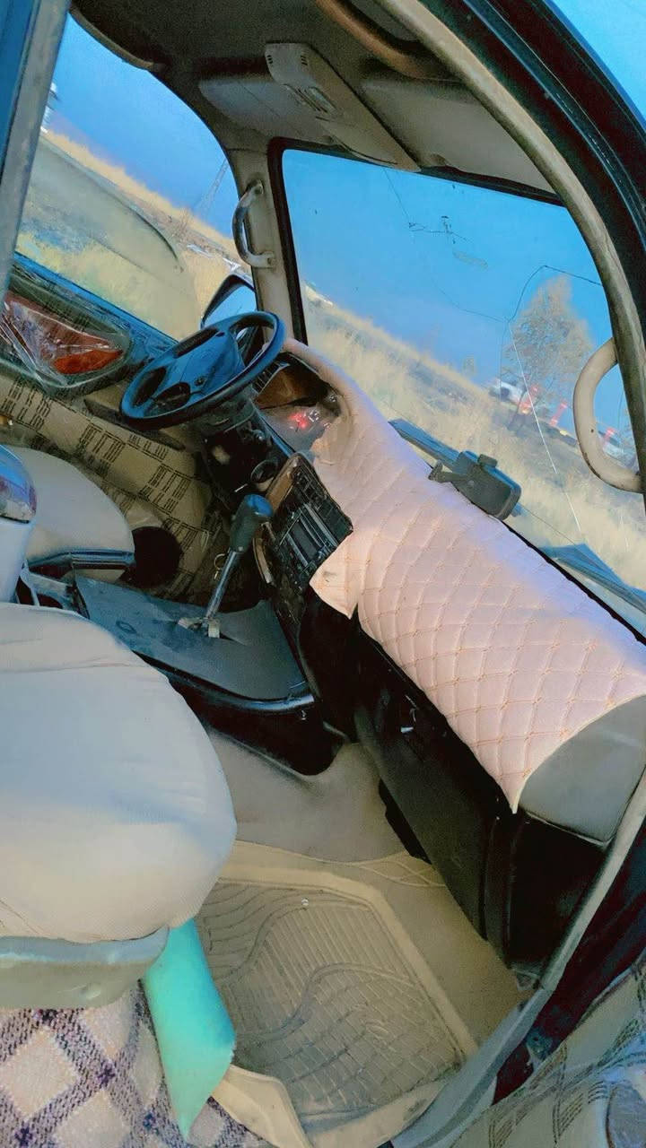 ليلاعلوي موديل ٩٨كيرمكنة بطة سيارة دةين دزي بشرت سنويةك يادكةل سعر١٩مجالةك برايني *********** دهوك, العراق
