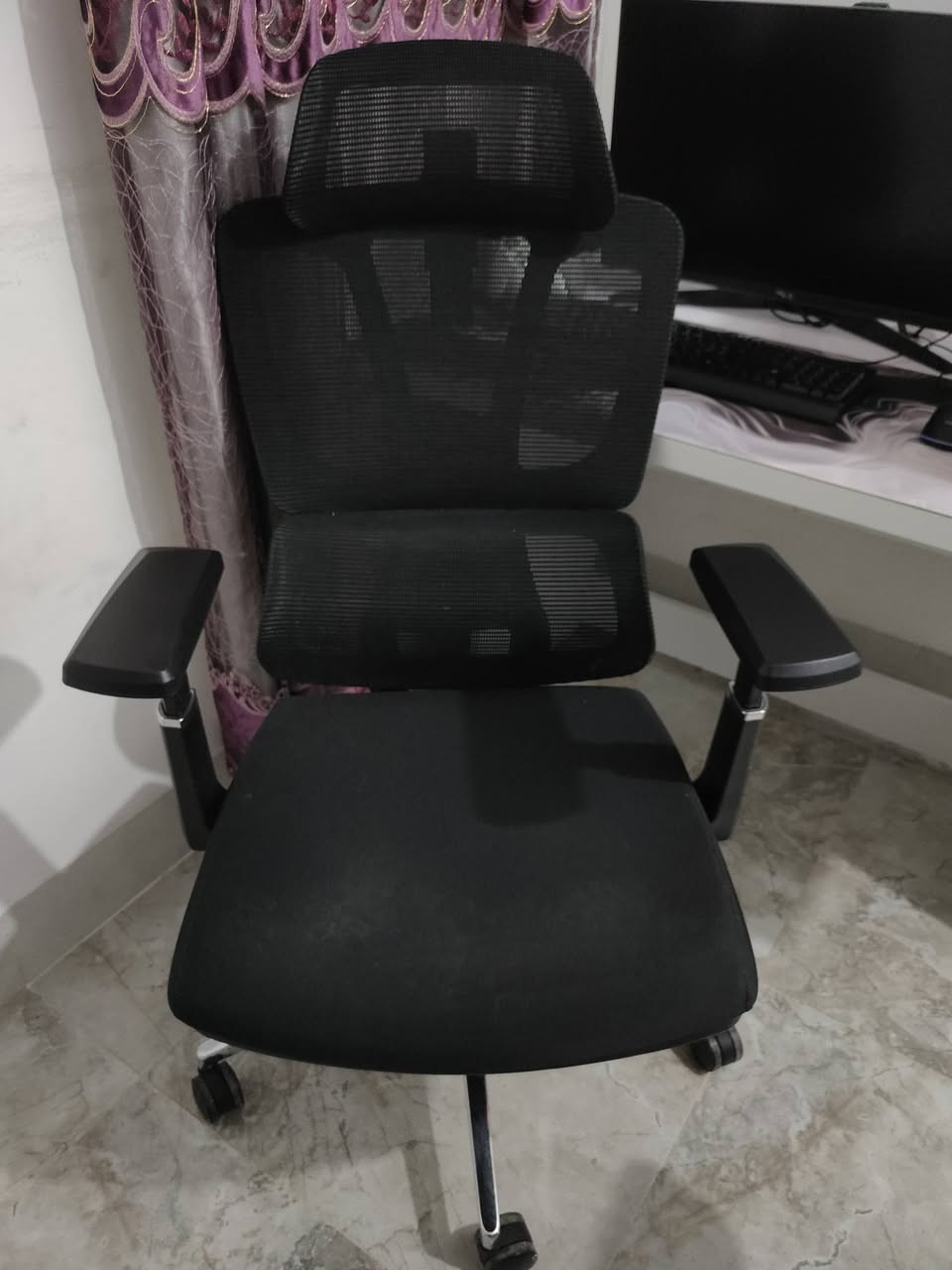 تجميعه للبيع ابيعهه كامله اما باقي القطع المذكوره اختياري شرائهه :

1_ المعالج : rayzen 7 7700 

2_ كارت الشاشه: asus prime RX 9070

3_ الهارد : Samsung ssd 990 evo plus 1tb

4_ المذربورد : asus tuf gaming x870_plus wifi

5_ الرامات : G.skill tridend z5 neo RGB 2×16 32GB CL30 6000hz DDR5

6_ المبرد : thermal Right frozen magic 360 ARGB v2 

7_ الباور سبلاي :   XPG full modular 750w gold   

8_ الكيس : dark flash DY470 

9_ جويستك : gamsir g7 pro

10_ الشاشه : asus tuf gaming  VG27AQL5A 210hz 0.3ms free sync 

11_ اليوبي اس : farber 1kv online soho series

12_ كرسي مكتبي جميع القطع بي قابله للحركه من مسند الظهر واليد والمقعد والرقبه وجك رفع 

13_ ماوس باد مقاوم للسوائل ثخين نوعيه راقيه قياس 40×90

ملاحظه : كراتين القطع موجوده مشتريهه جديده التجميعة علئ ايدي اني جمعتهه واستخدام جدا قليل نظافه 99/100 شرط الفحص وين متريد 

مكاني بغداد الدورة الاثوريين ماعندي توصيل

واتساب : ***********    ادمن وافق🌹
