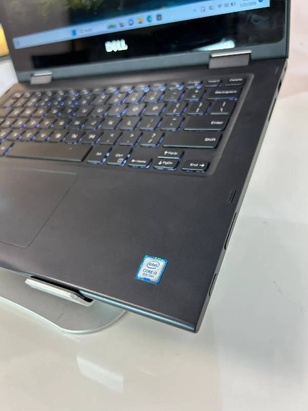 Dell 3390 • i5 جيل ٨ • شاشة لمس