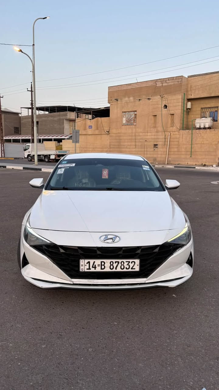 سلام عليكم النتره وارد امريكي هايبرد مديل ٢٣ بيها قطعتين تبديل و صبغ  السياره جديده ما ناقصها اي شي السعر مناسب باقي التفاصيل بلخاص  رقم الهاتف ***********
