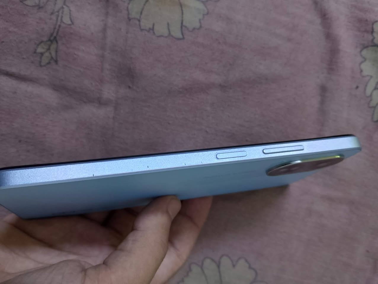 oppoA18
ذاكره 128 
عشوائيه 4+4  يعني 8
جهاز نضافه 100 %
سعر خاص 
*********** وتساب
