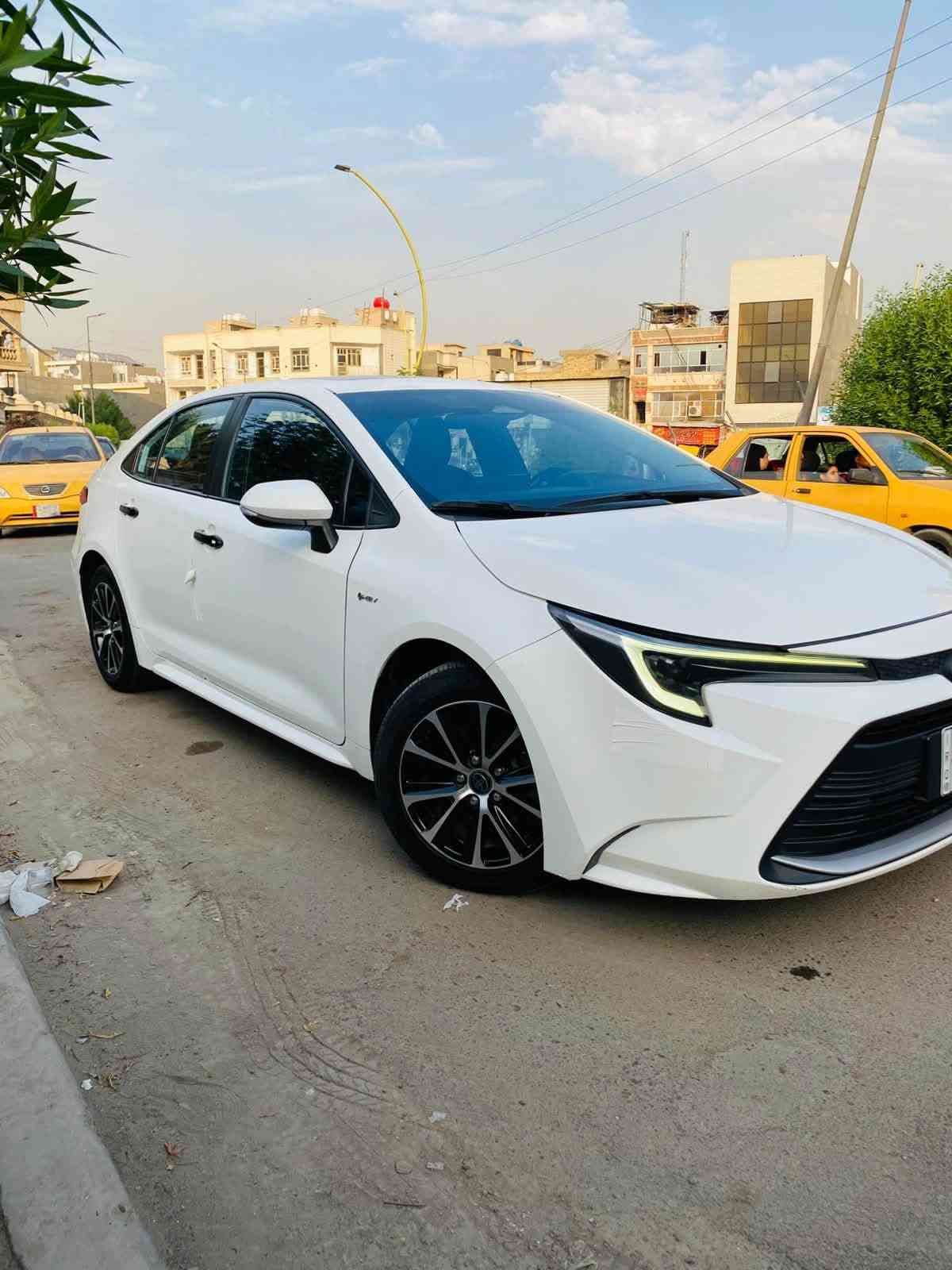 كورلا هايبرد • ٢٠٢٥ • ٣٣٠٠٠ كم