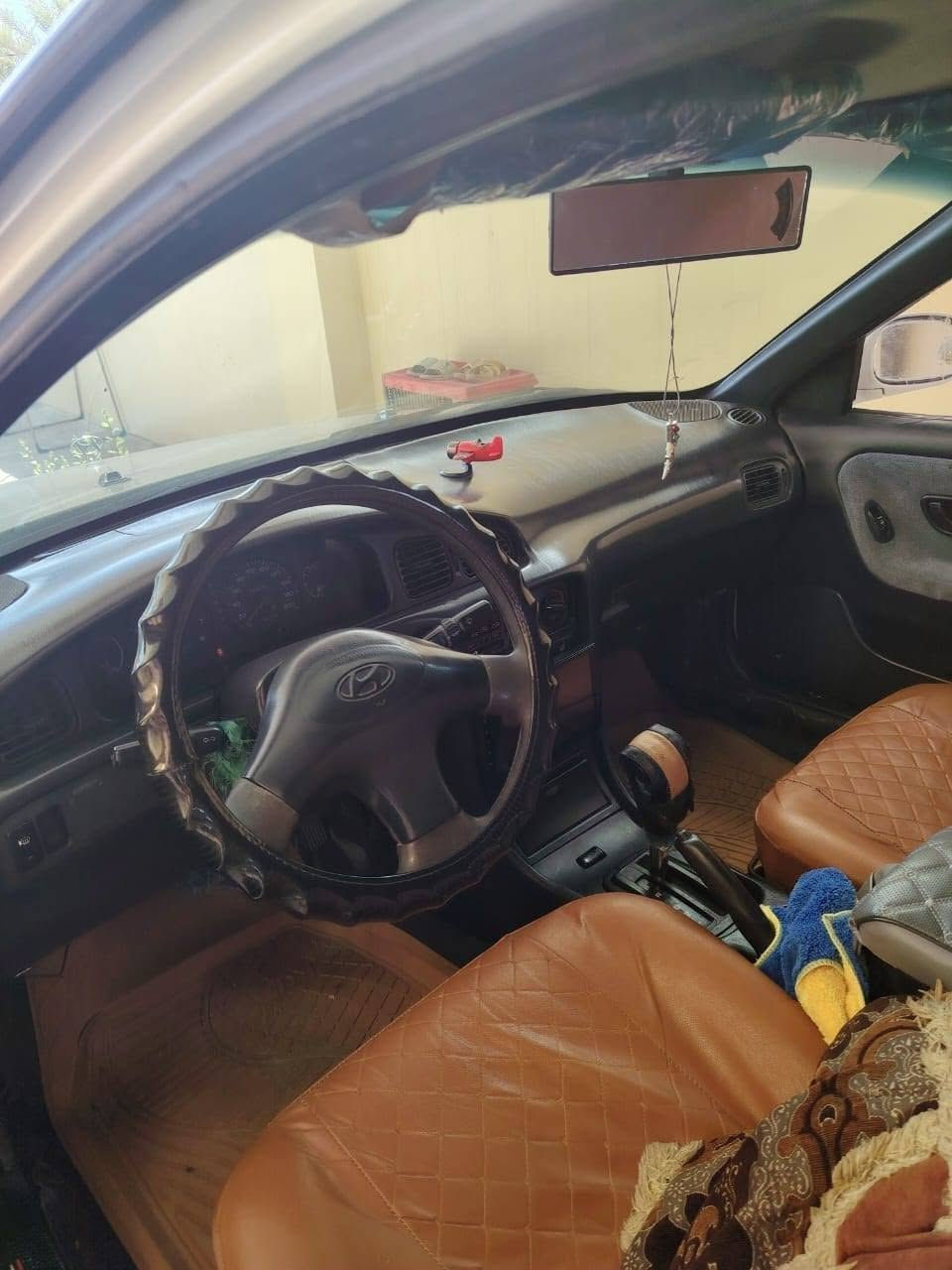 سياره سونته 2مديل 95 كير أوتو مكينه حاويه تبريد تدفأه خير مال الله كامره شاشه كبيره كهربائيات كله شغاله  سياره مصبغه عام جماليه ربع دينار ماتخلي عليه لسعر 45ورقه لمكان الخالص قرية لاسود للستفسار اكثر ***********
