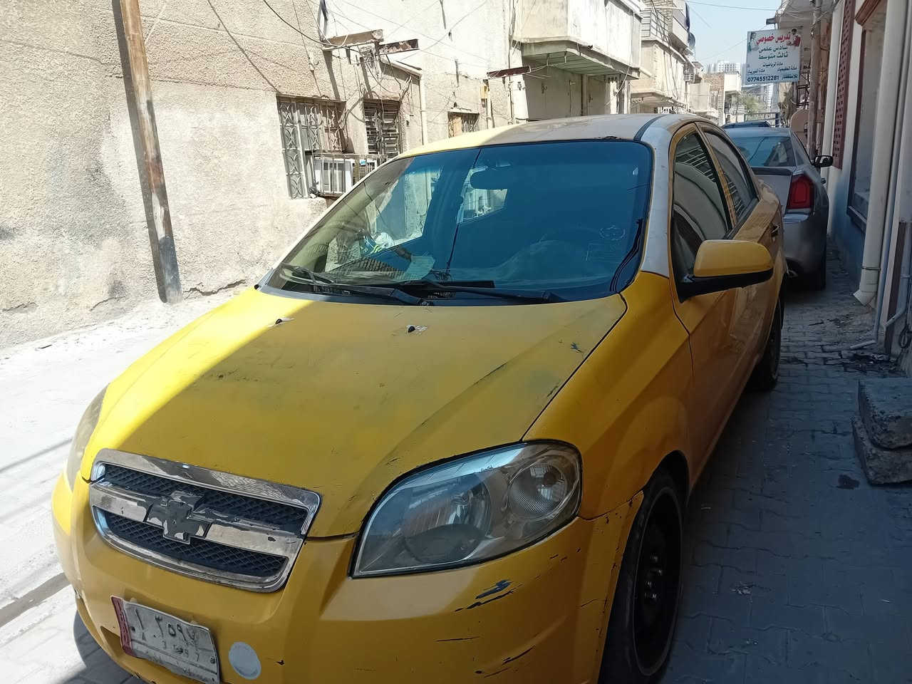 سلام وعليكم افيو موديل ٢٠١١ السيارة جاهزو و خير من الله تخم تاير صدر خير من الله السيارة بيه شبر بل تكمه مال سايق ول جاملغ مال السايق بدون داواخل  و طخه بل جاملغ الخلفي ولباقي كفاله   السيارة خليجي شركه العامه عارضه ٤٠ و بيه مجال للطيبين مكاني بغداد ***********. رقم عمارة
