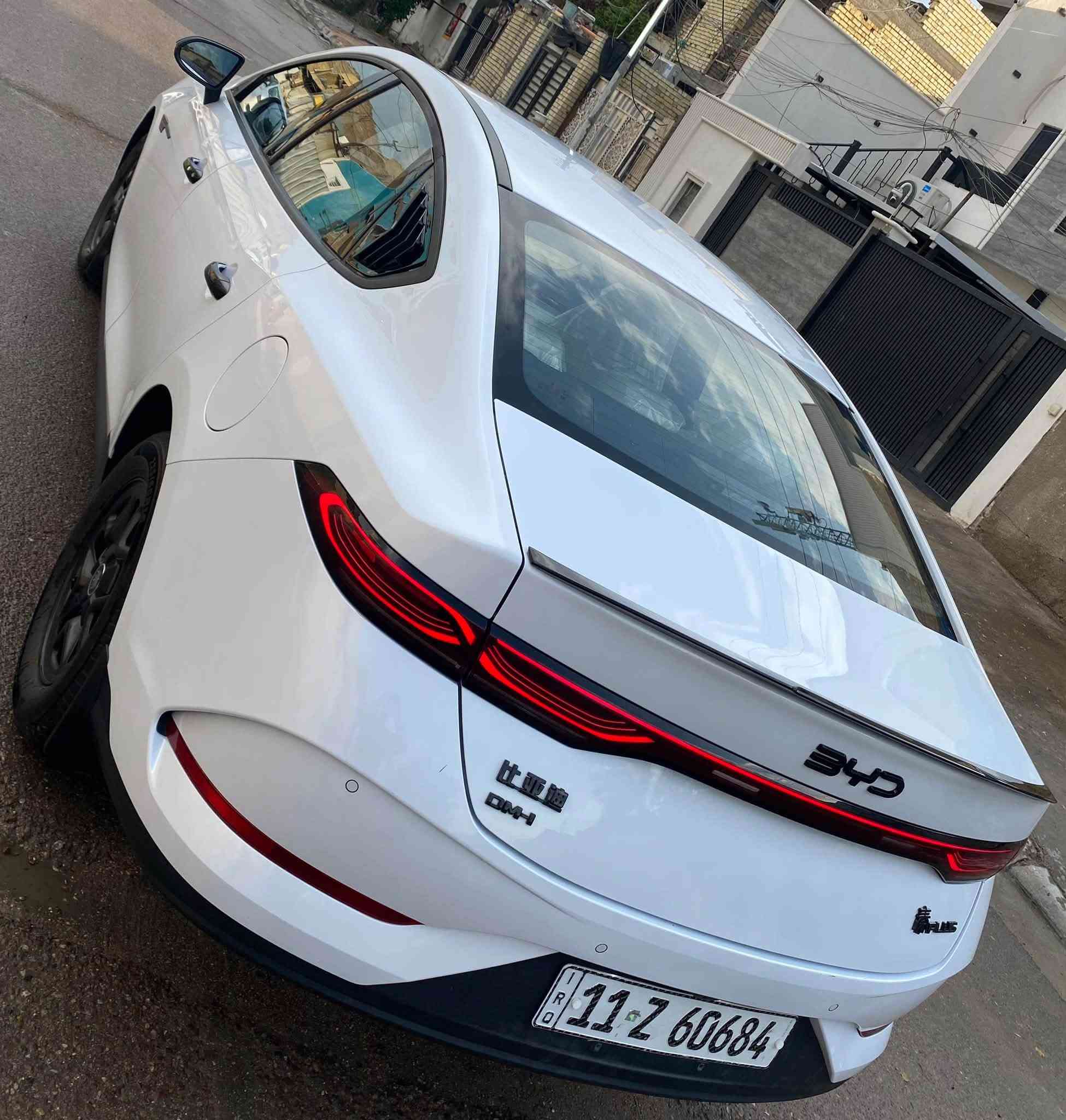السلام عليكم BYD  كن بلاس  موديل 2025 سنويه وهزه جديده باسمي
ماشيه  18   KM. الكلي  🚘 داخل ابيض 

السياره مكفوله من الصبغ بيها هاي الطخه موضحه بالصور السياره جديده وجاهزه بدون نواقص 

السعر 19 و250 الف   مكاني بغداد الدوره 📍

***********☎️
