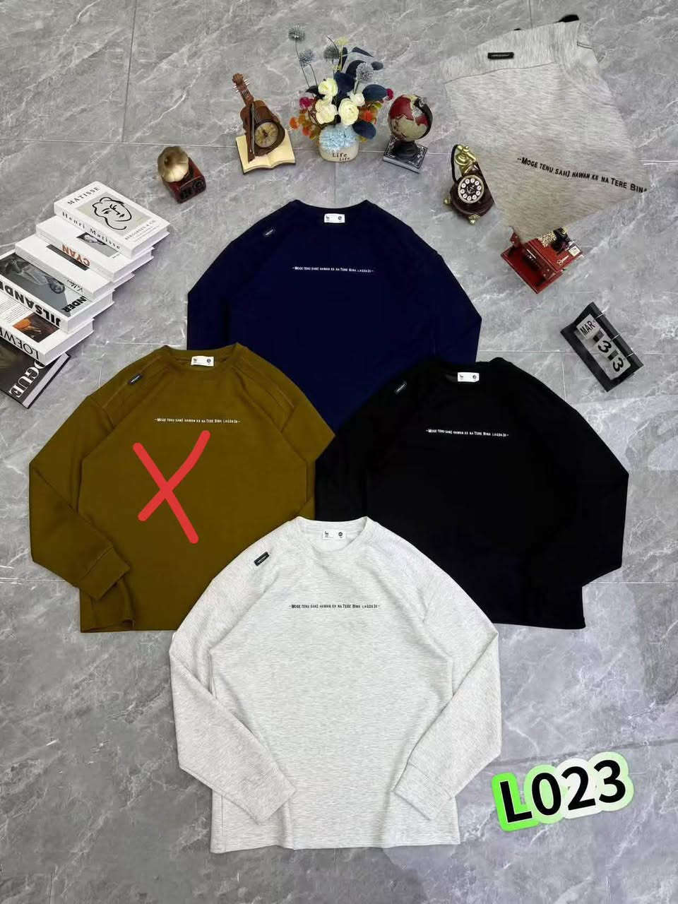 سويتر سفنجي • مقاسات L-3XL • درزن 12