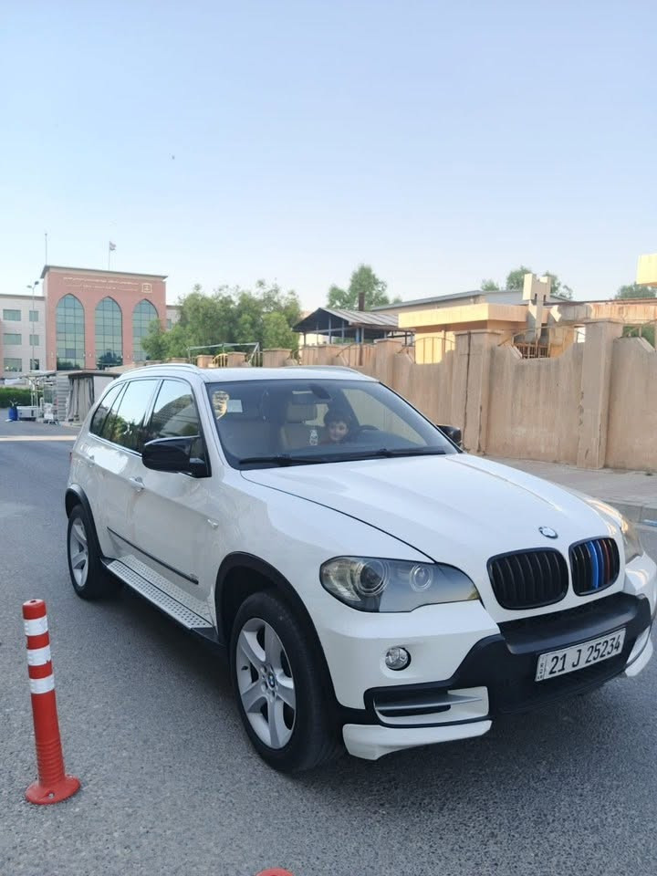 سلام عليكم بي أم X5 موديل 2009 كفالة عامه محرك 8 رقم سليمانية ***********
