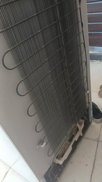 ثلاجه للبيع في زيونه سعر الثلاجه 250,000 07740488008