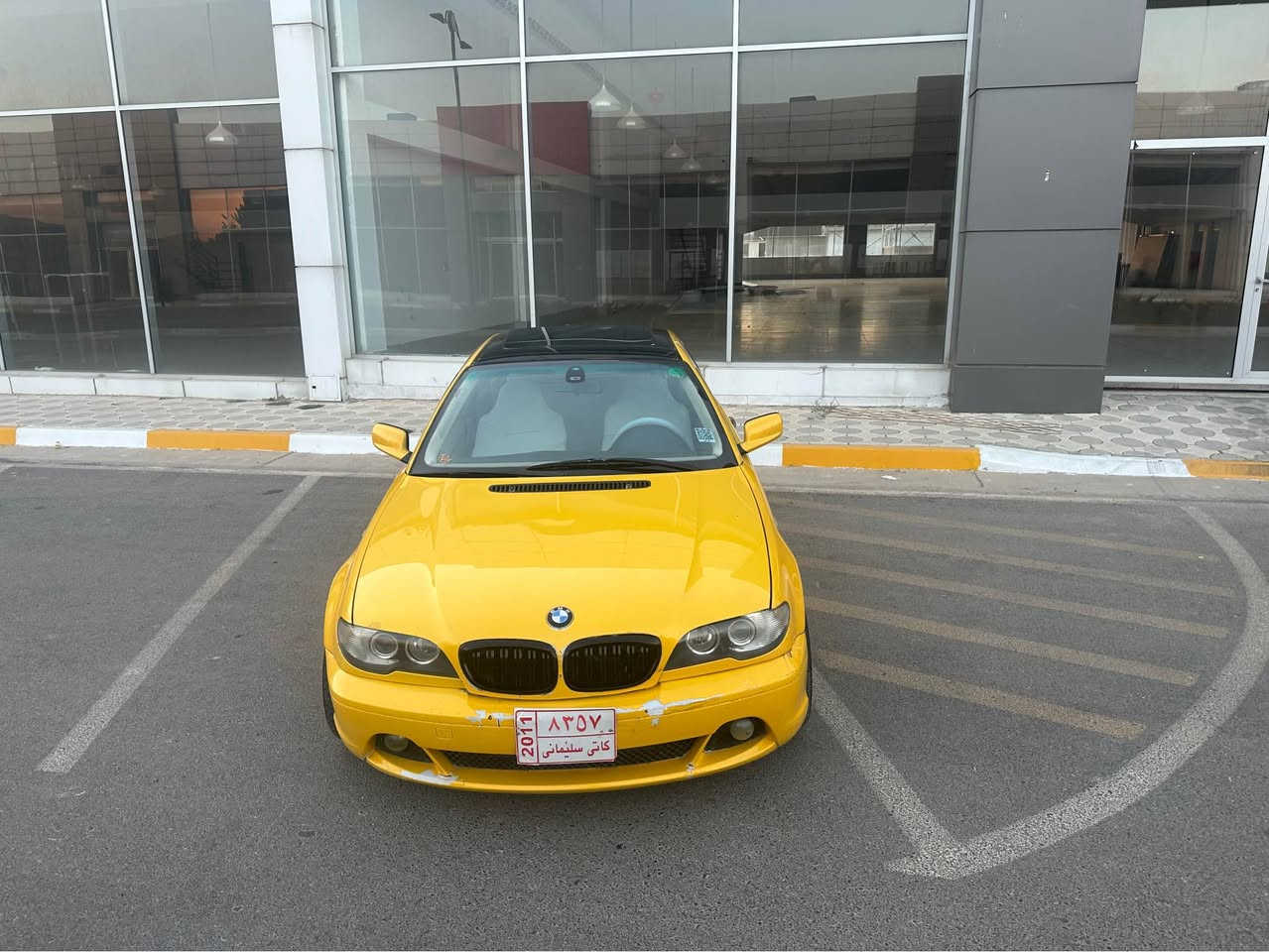 سەرەتا بەناوی خوای گەورە                 بی ئێم سةقةر     BMW
موديل ٢٠٠٦ 
سپورت و دوو دەرگا 
پةردة 
سلايد 
كوشن جلد 
ناو زةرد 
سوكان ڤوليوم 
جام كارةبا 
فورميكا 
٣گير 
توماتيك 
عادي 
سپورت 
تةحدید سورعة 
تةبريد لەسەر سیوچ  
لايت ئوتو وزينون 
مةكينةي ٥٢٨  
مەنەفێستی اسڵی و 
کۆدی بۆکراوە و 
بارکۆدی وەرگرتوە 
گيرو مةكينةي مةزبوتة 
سعری ۳٦ گەڵاو کەمێک مجال
بۆ پەیوەندی   *********** السليمانية, العراق

