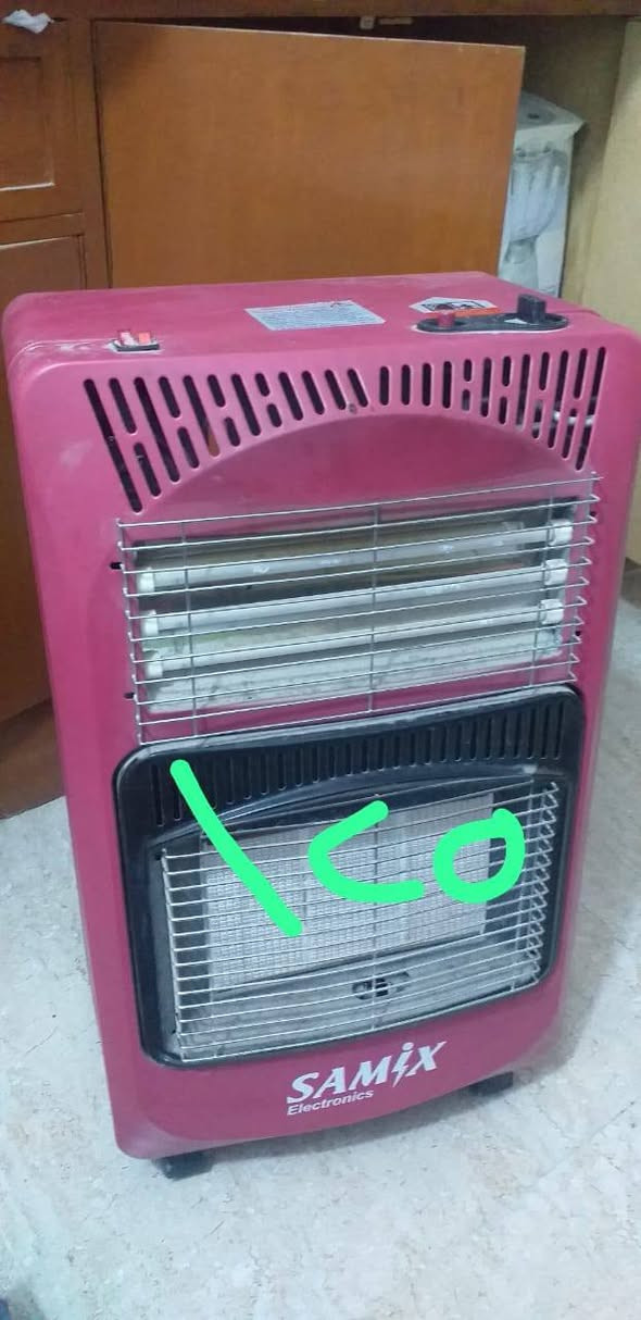 تخم الجوزي 50
تخم النيلي 325
كراسي السود 200
الهايدرو فشل 100
السديه 75
المولد 50
المبرده 225بغداد الغزاليه ***********

نص مكتوب في الصور:
- ٢٢٠
- २८०
- بدون نت
- ۱۰
