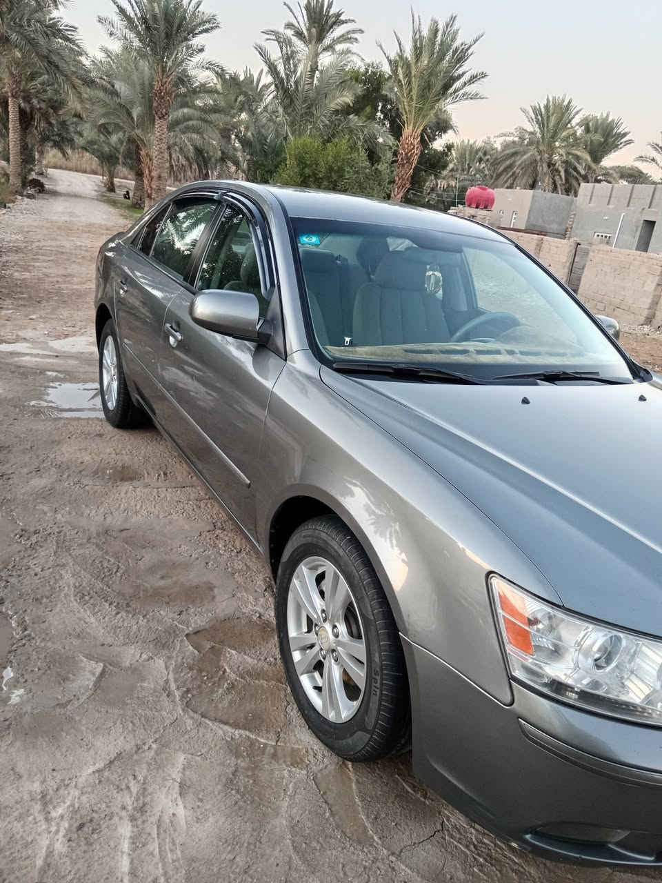 السلام عليكم  للبيع سوناتا امريكي مقدس موديل 2009 كفاله من كلشي ماعد اشخوط بسيطه بأسمي. العنوان الديوانية  ***********  ***********
