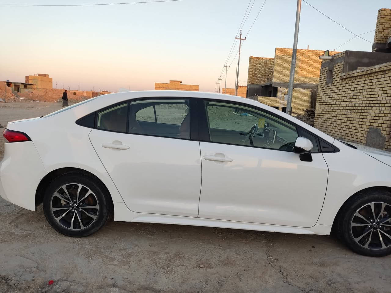 سياره كورله وارد امريكي موديل 2021 معوقين بيه ضربته بابين السايق فقط سياره مكفوله من كلشي 
سياره رادار بريك ذاتي سايد بريك ذاتي و ويل كب السعر 135بيه مجال المكان الناصريه مركز  إستفسار من راعي السياره هاذه رقمه***********
