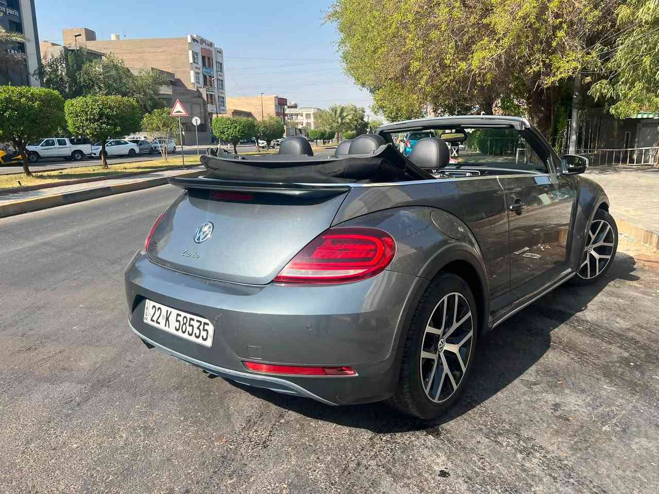 بيتل
بيتل دون ٢٠١٨ كشف اصدار محدود 
BEETLE DUNE 2018
فول مواصفات بصمه ، كشف ، كشنات جلد وهيتر ، شاشه كار بلاي ، كامرا وحساسات ، سماعات فيندر ودمام ، نقط عمياء 
 السياره  كندي كلين تايتل بيه فقد بارد صغير بالباب
ماشيه 57000 كيلو سياره جديد اي صرف مابيه 
مغلفه ppf
رقم اربيل الجديد تحويل ثاني يوم
الاستفسار ***********

